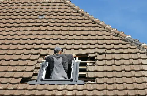 Pose de velux - La Bazouge-du-Désert